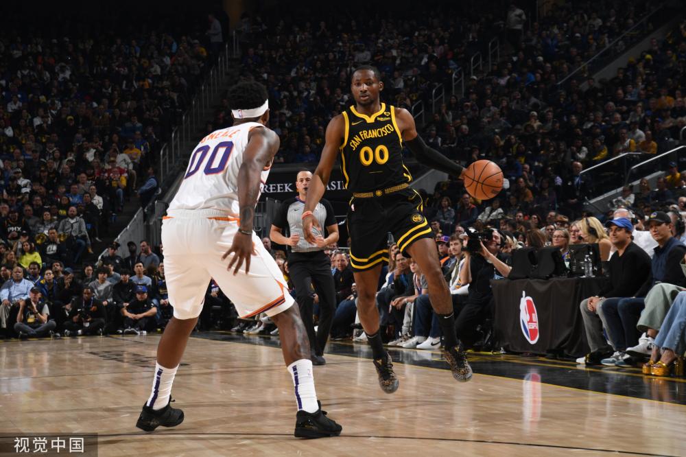 出场均超过 出场均超过