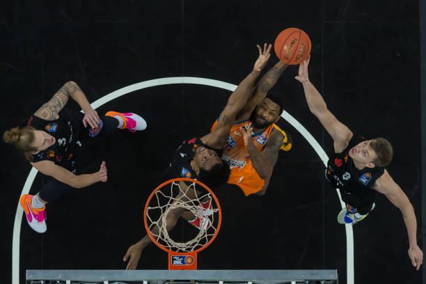 中继续增加 中继续增加